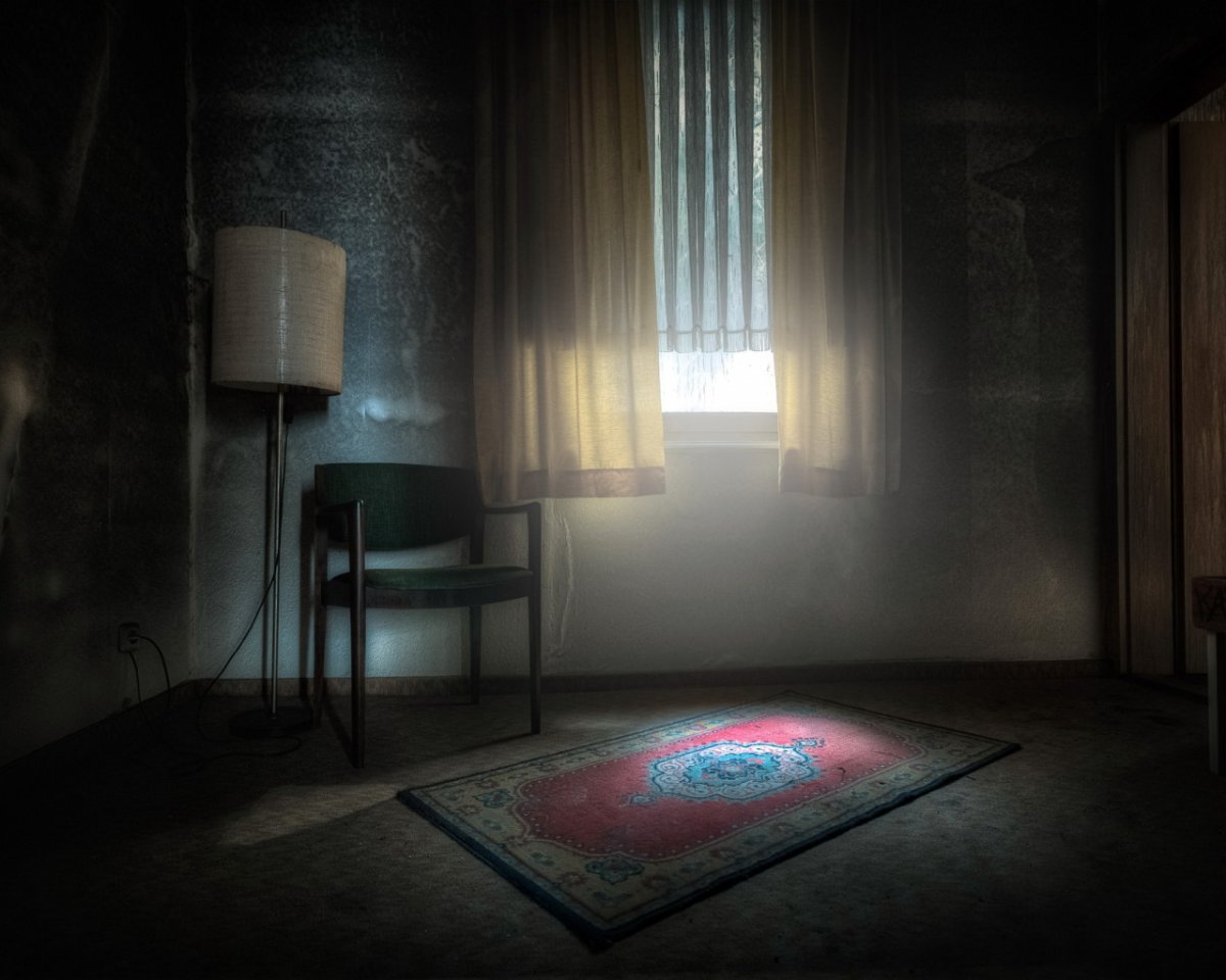 Спальня в темных тонах