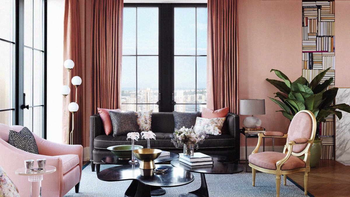 Гостиная кораллового цвета