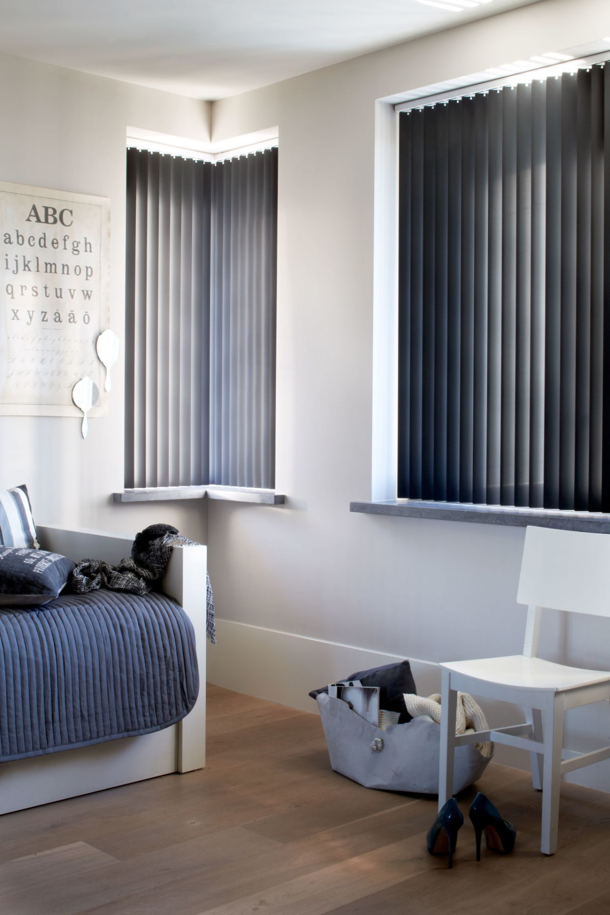 Римские шторы в комнату подростка