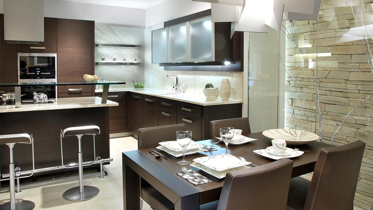 Черно бежевая кухня