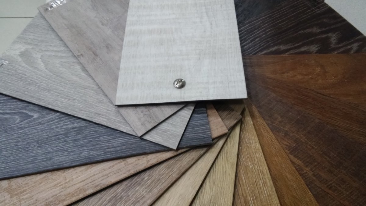 Самоклеящиеся декоративные панели