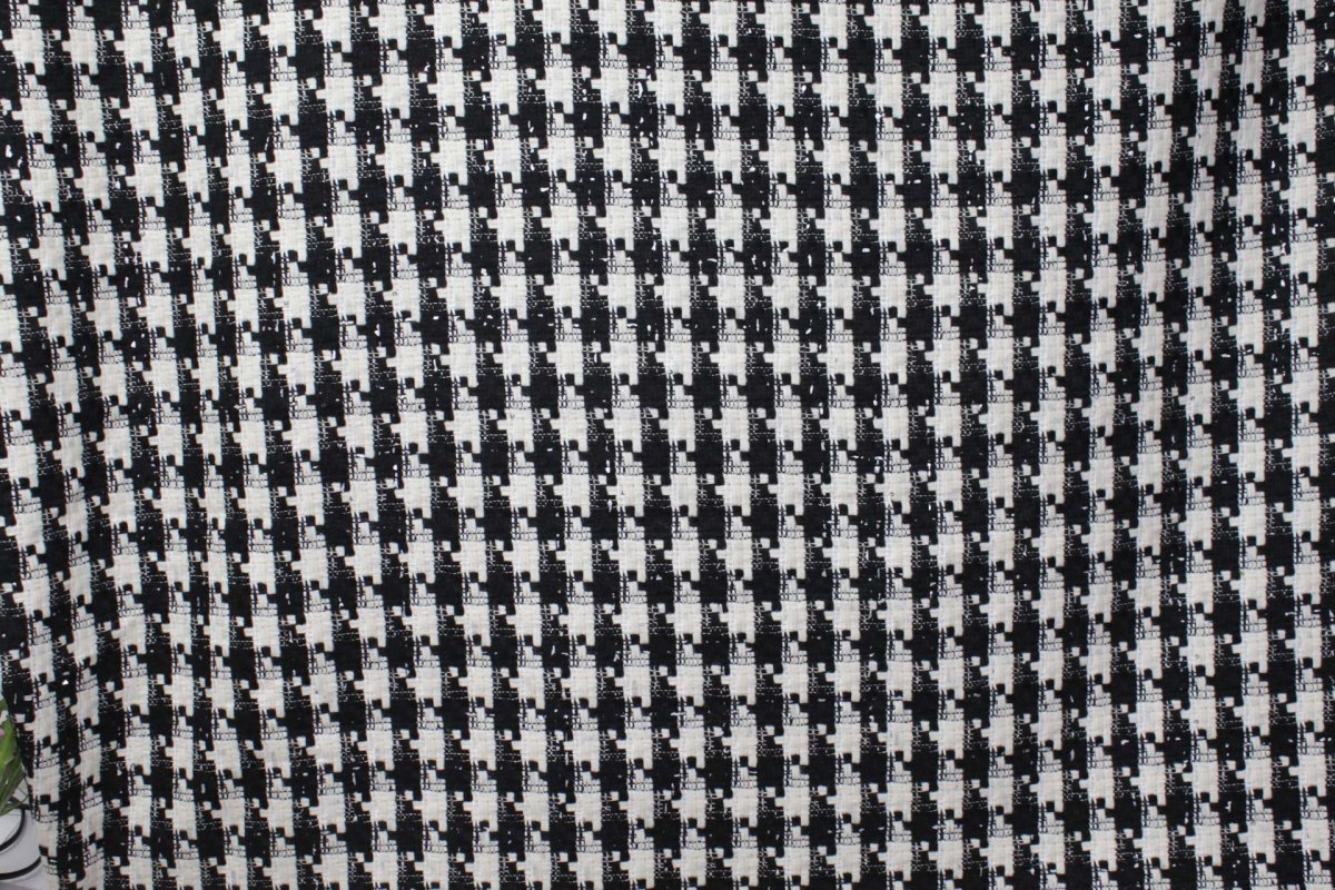 Ткань гусиная лапка