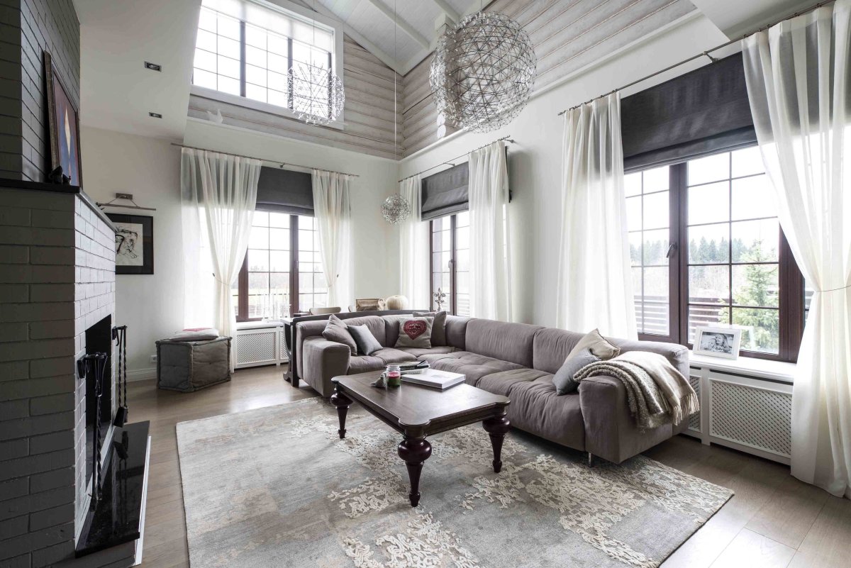 Шторы в частном доме