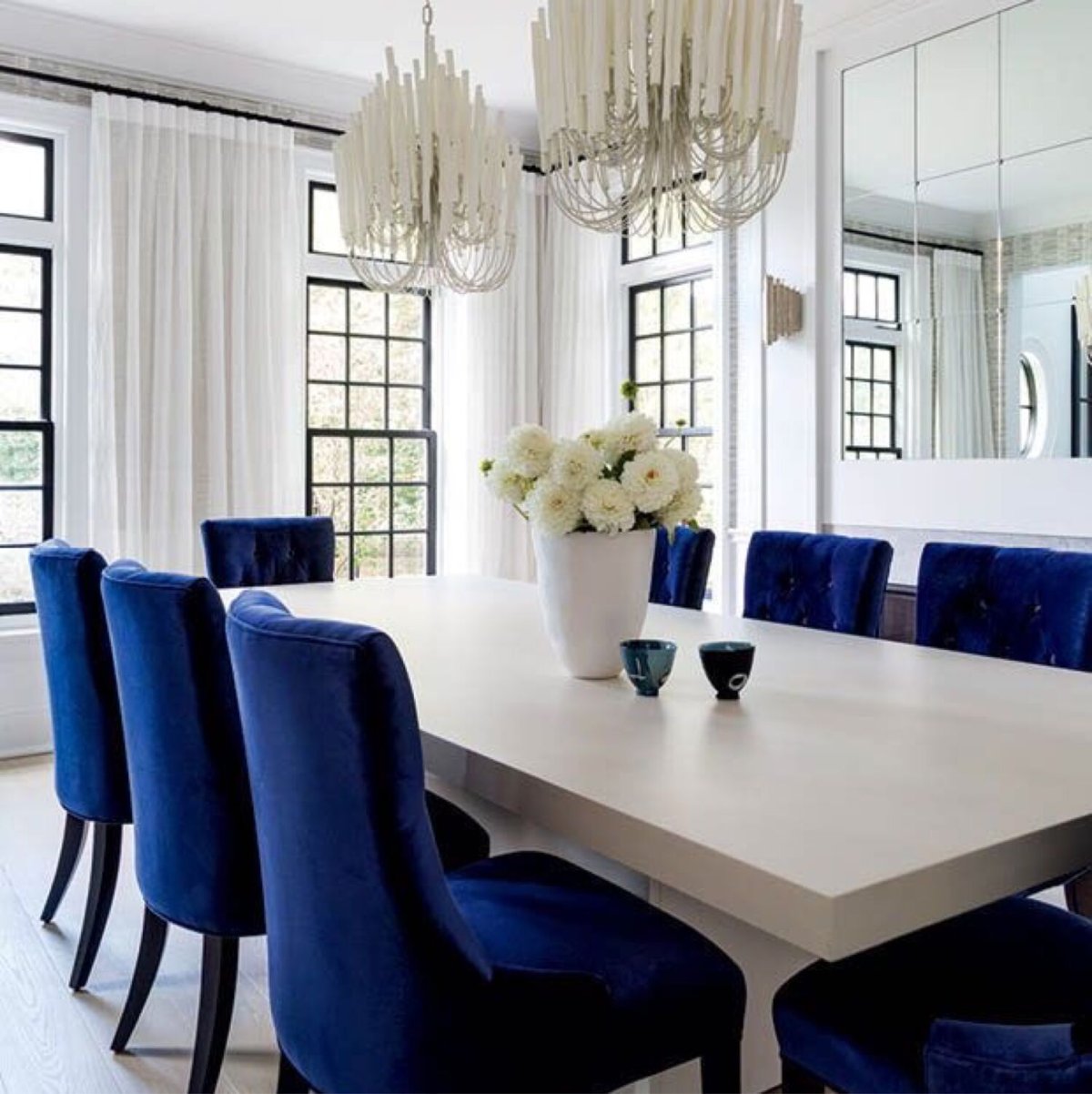 Cameron Velvet Dining стол