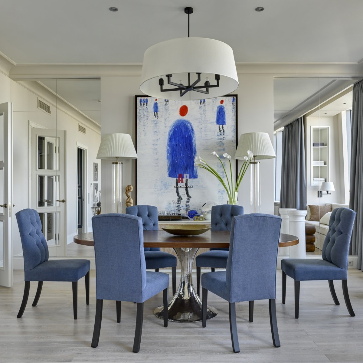 Dining Room стол круглый