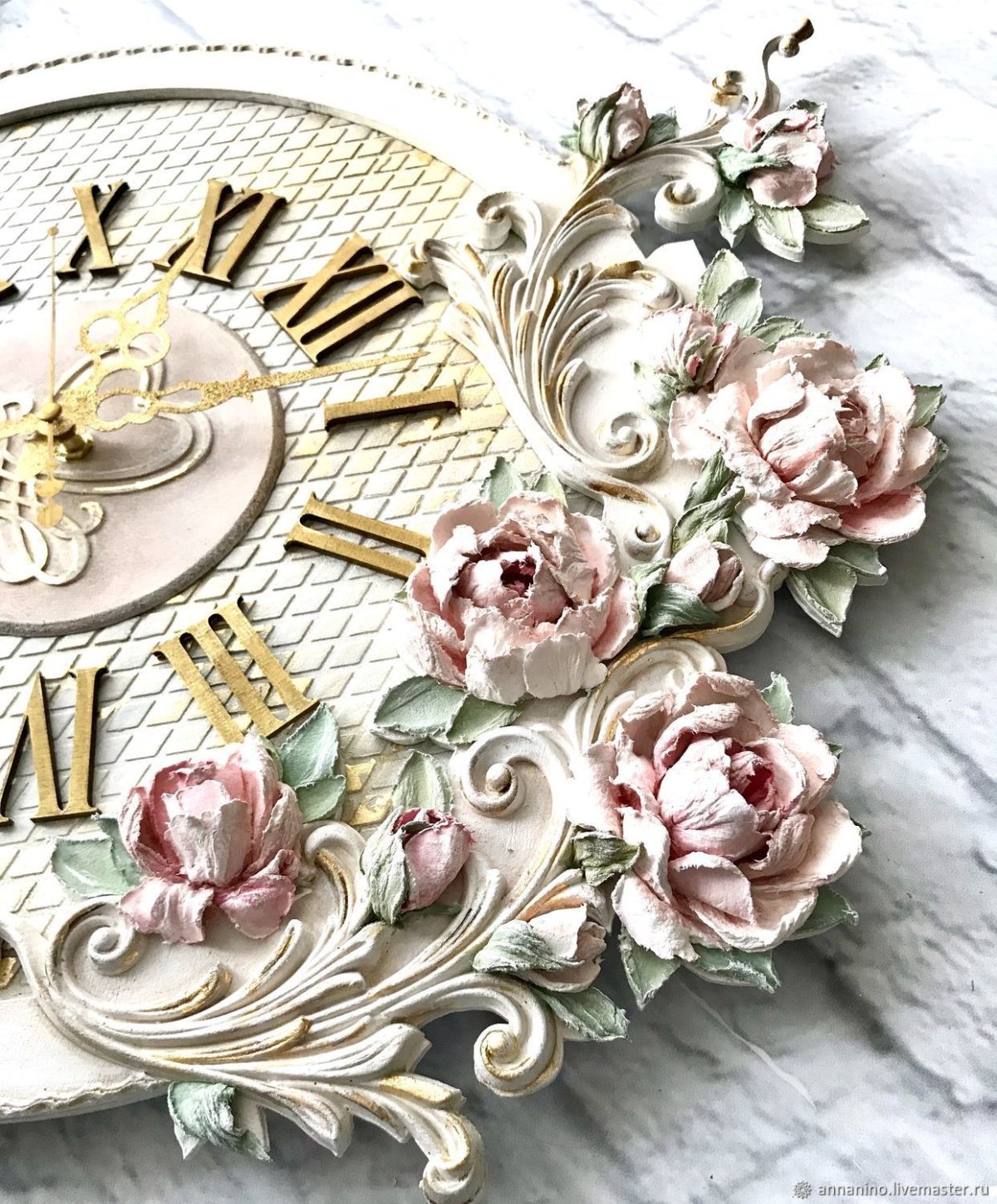 Скульптурная живопись панно