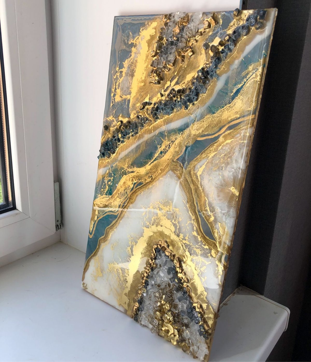 Море из эпоксидной смолы в интерьере