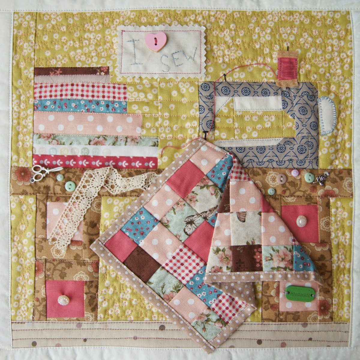 Панно на стену в технике пэчворк