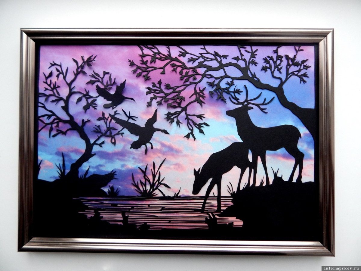 Картины под стеклом