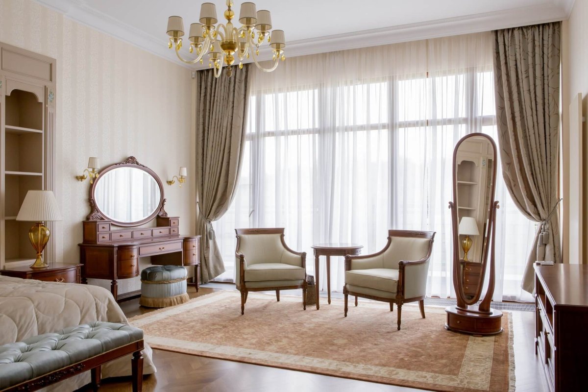 Шторы для гостиной в классическом стиле