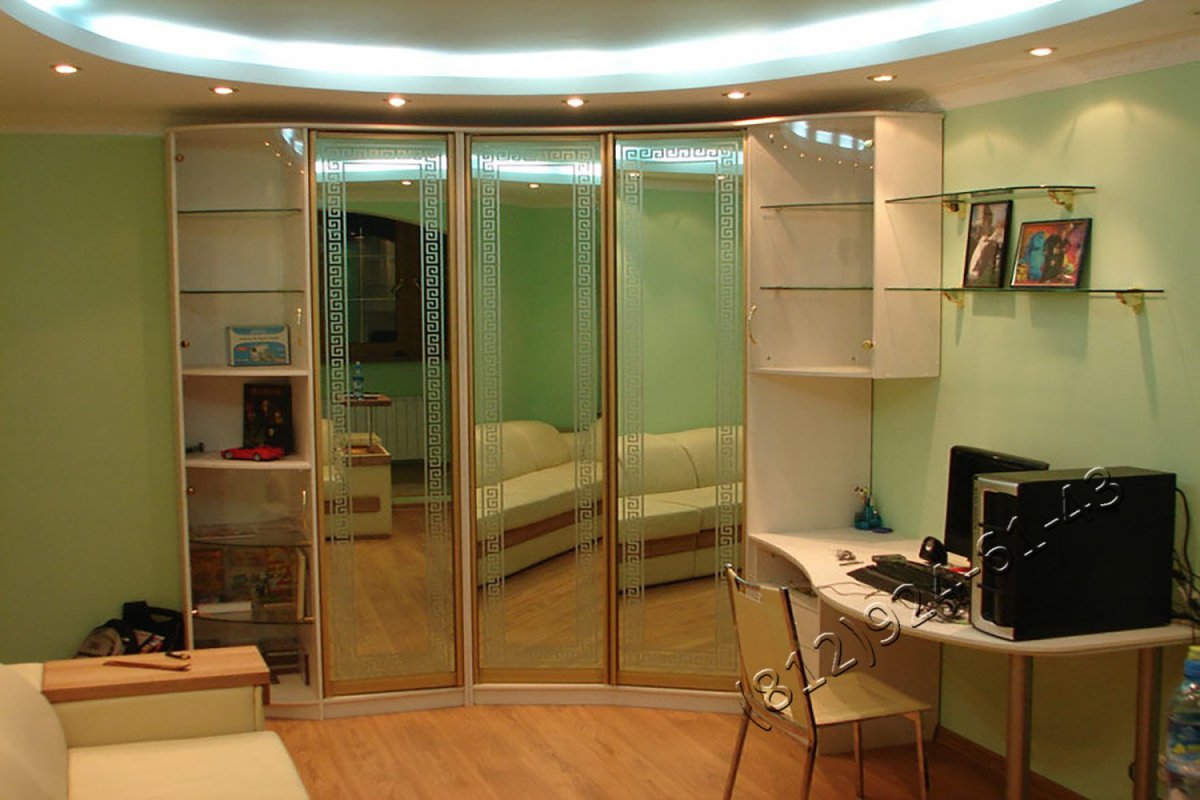 Радиусный книжный шкаф