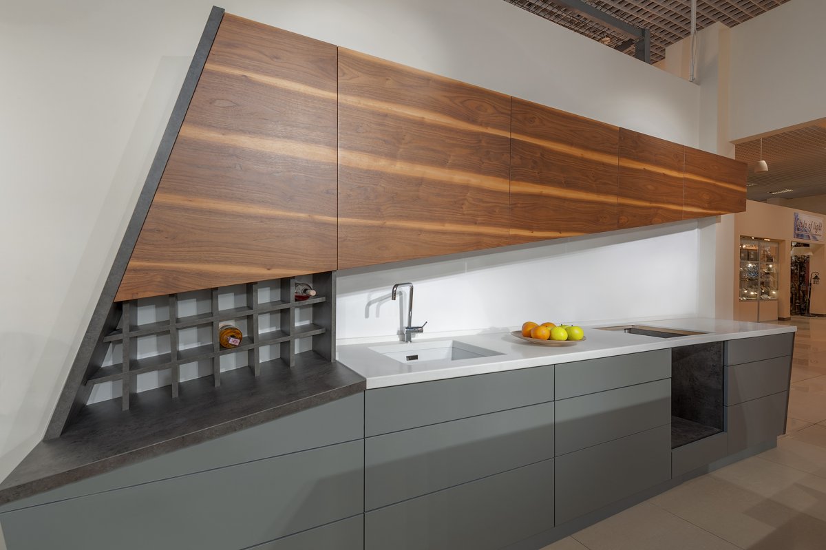 Атлас Люкс американский орех шпон