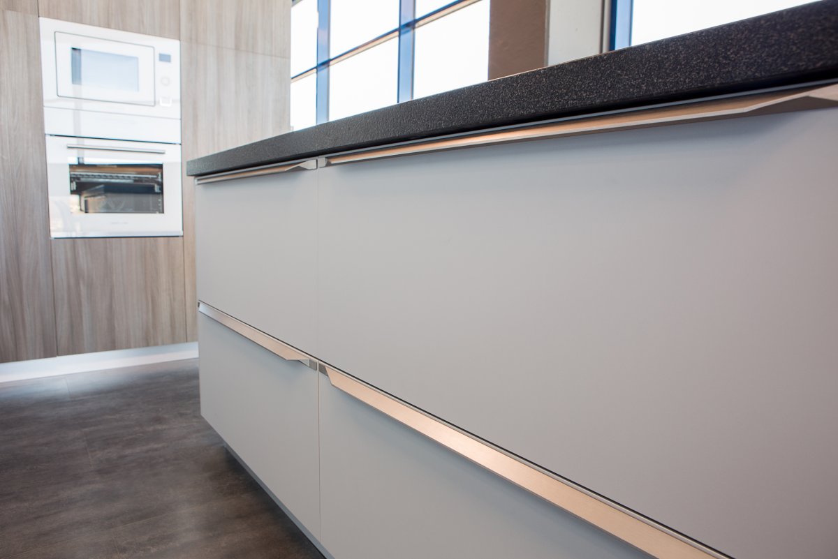 Ручка профиль gola золото