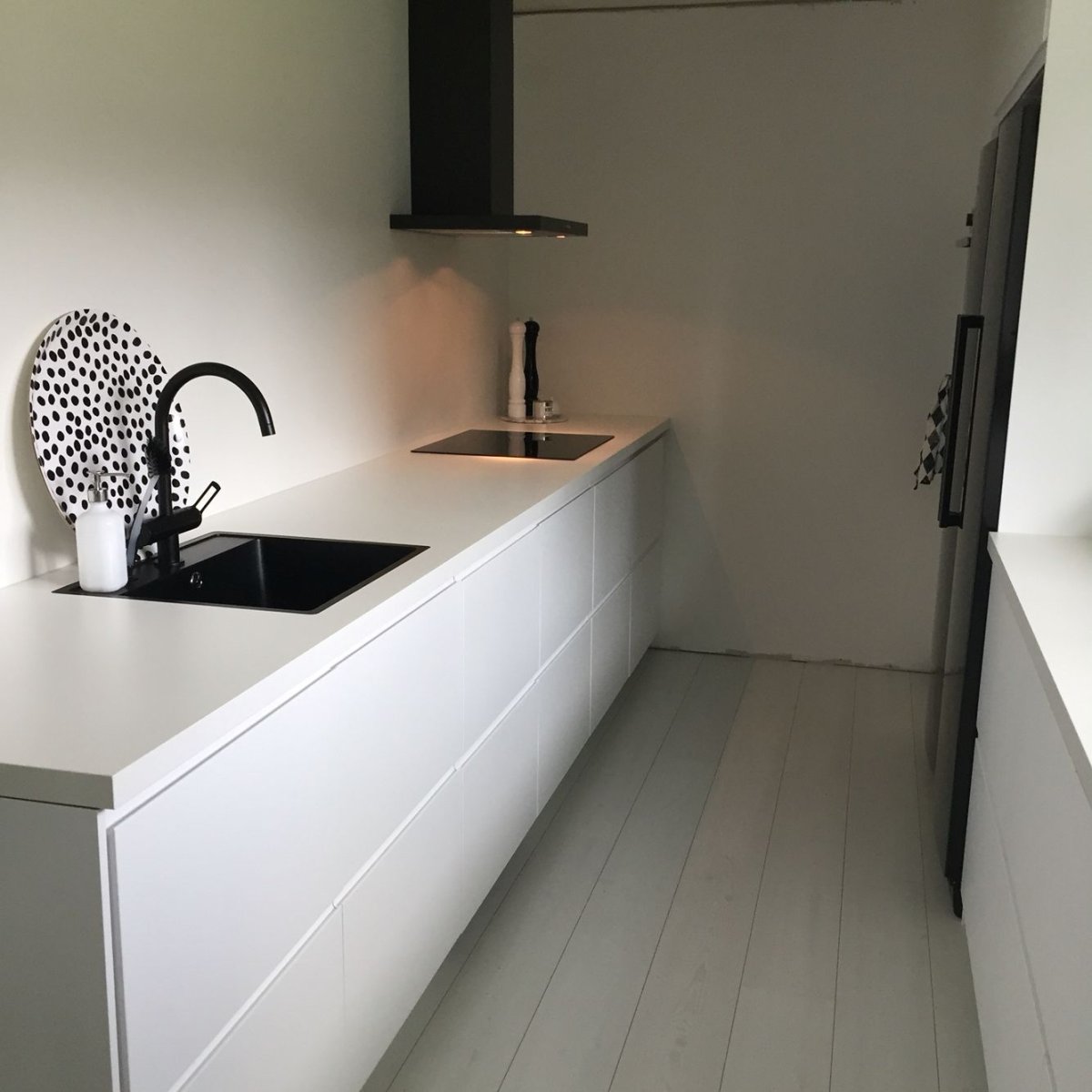 Кухни икеа Воксторп черная