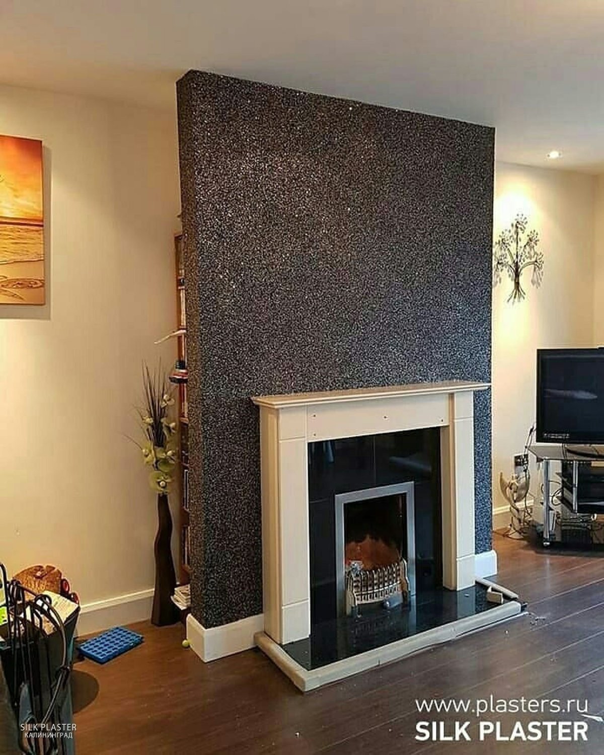 Камин из декоративного камня