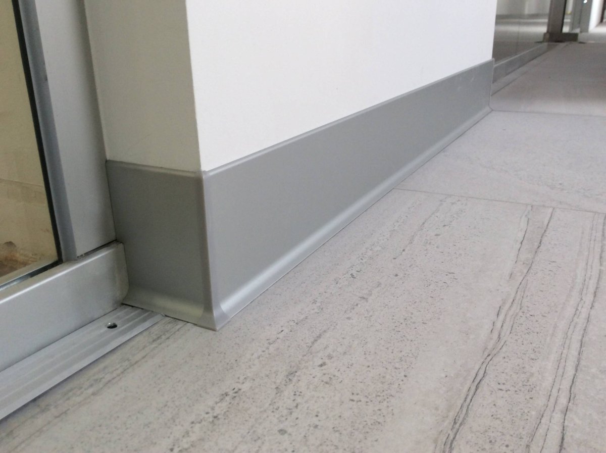 Встроенный плинтус