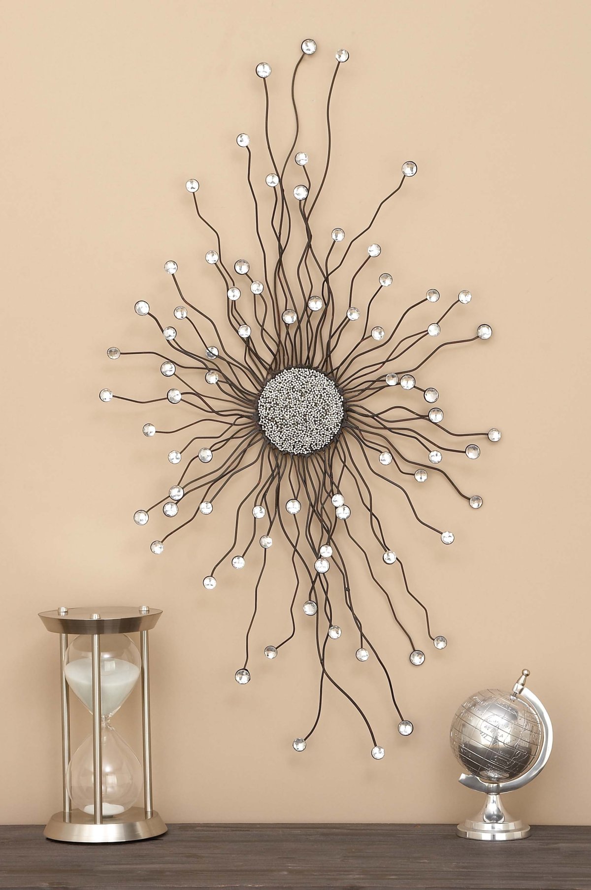 Оригинальные вешалки в прихожую