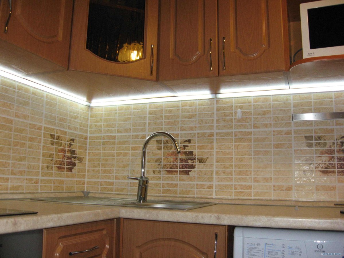 Подсветка столешницы 2700к