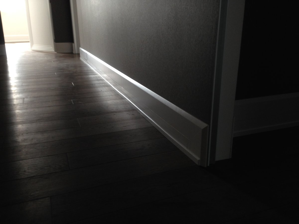 Плинтус напольный в интерьере фото