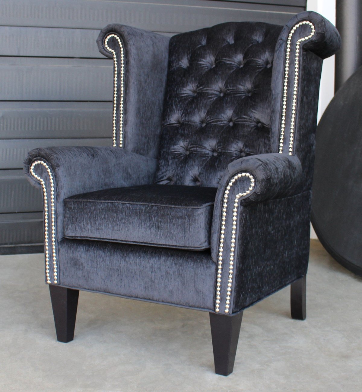 Дорогое кресло кресло