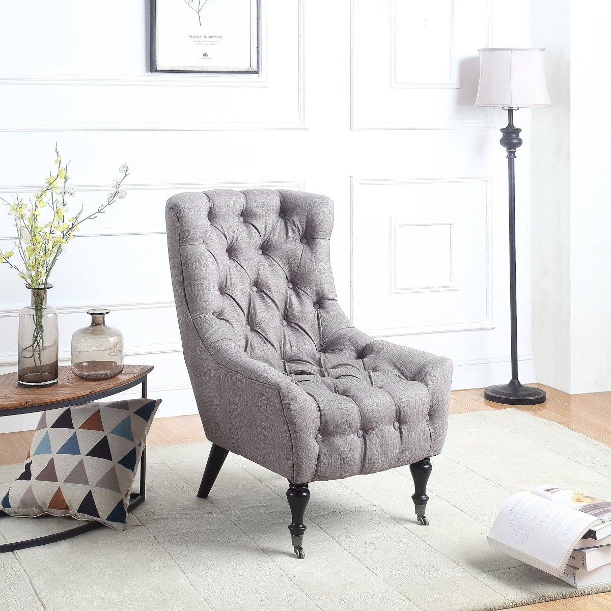 Стильное кресло Скандинавия