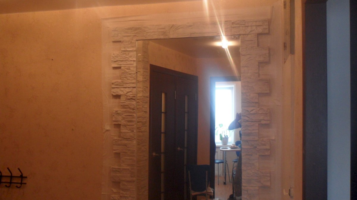 Дверные откосы декоративным кирпичом