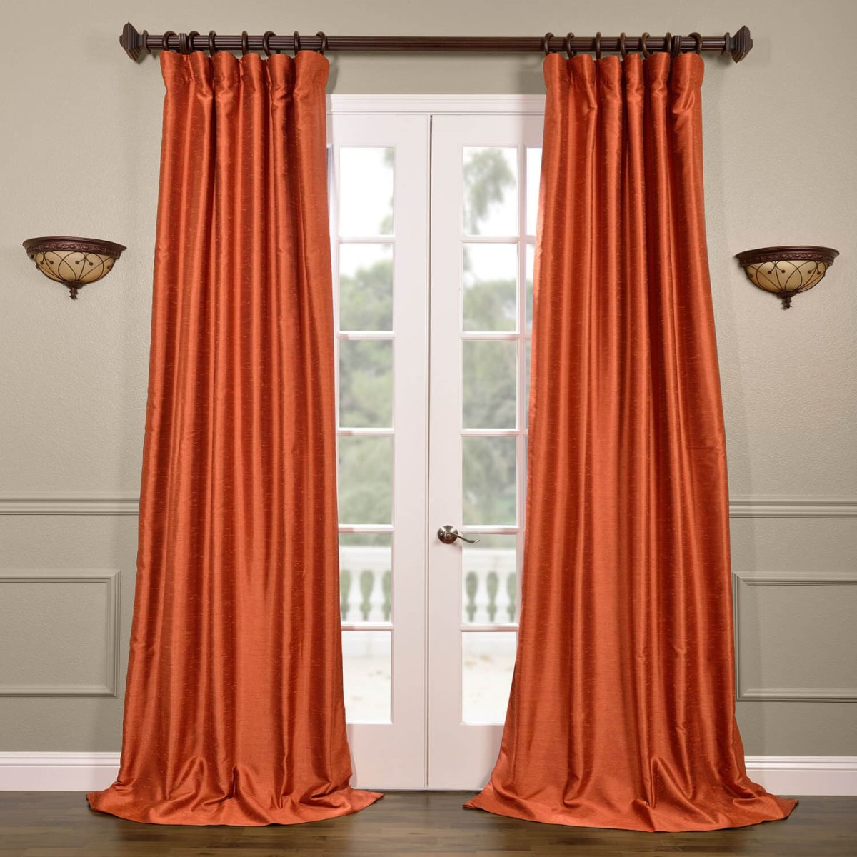 Оранжевые шторы