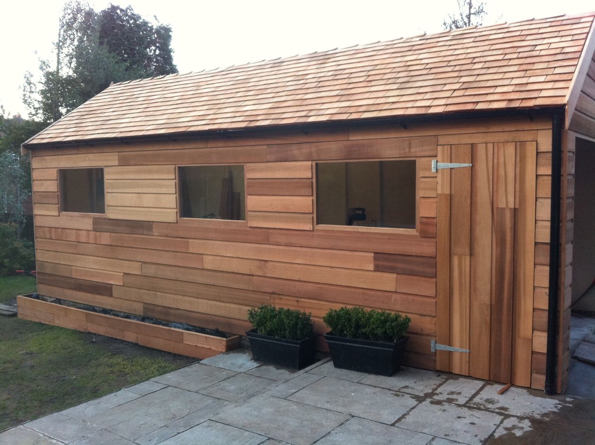 Дачные маленькие домики и снаружи