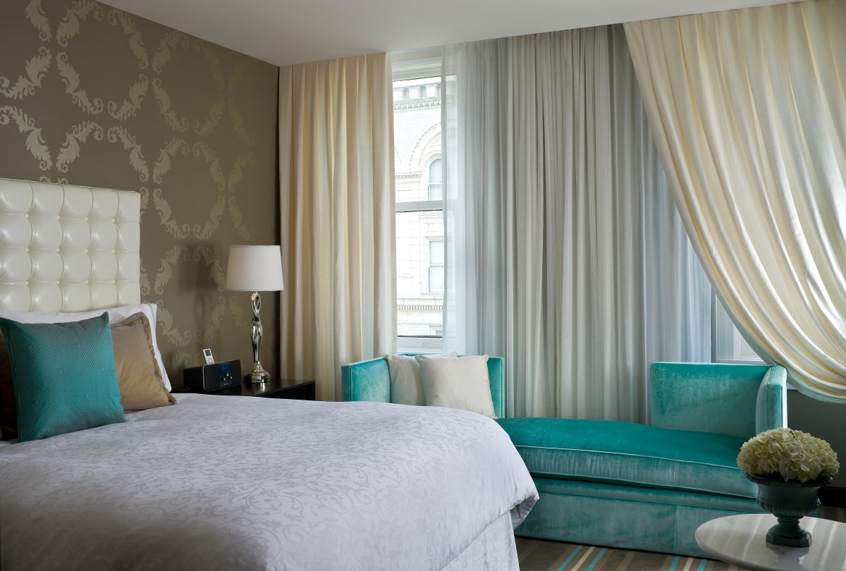 Бирюзовая спальня