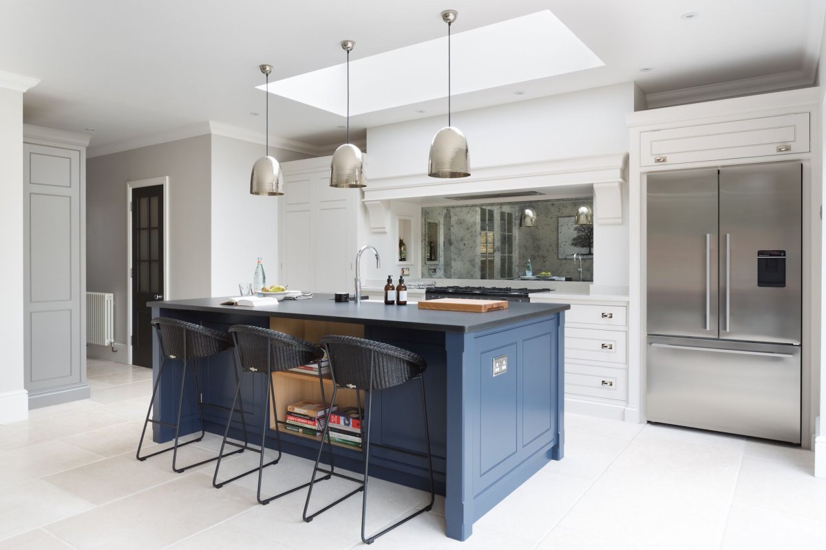 Кухонный остров синий
