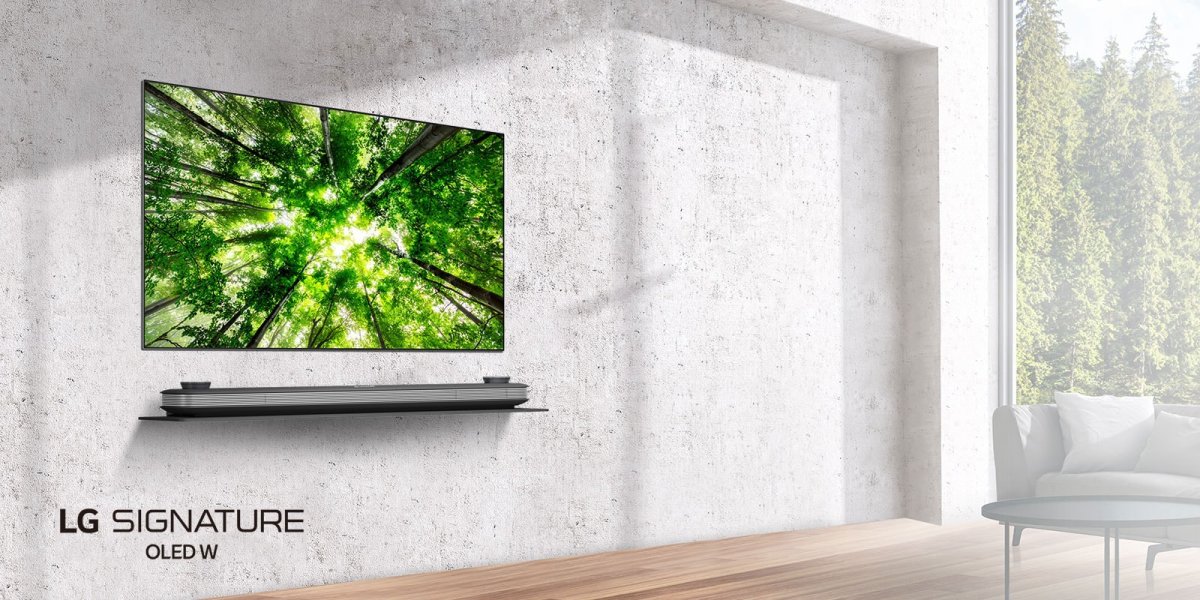 Телевизор 32 дюйма на стене