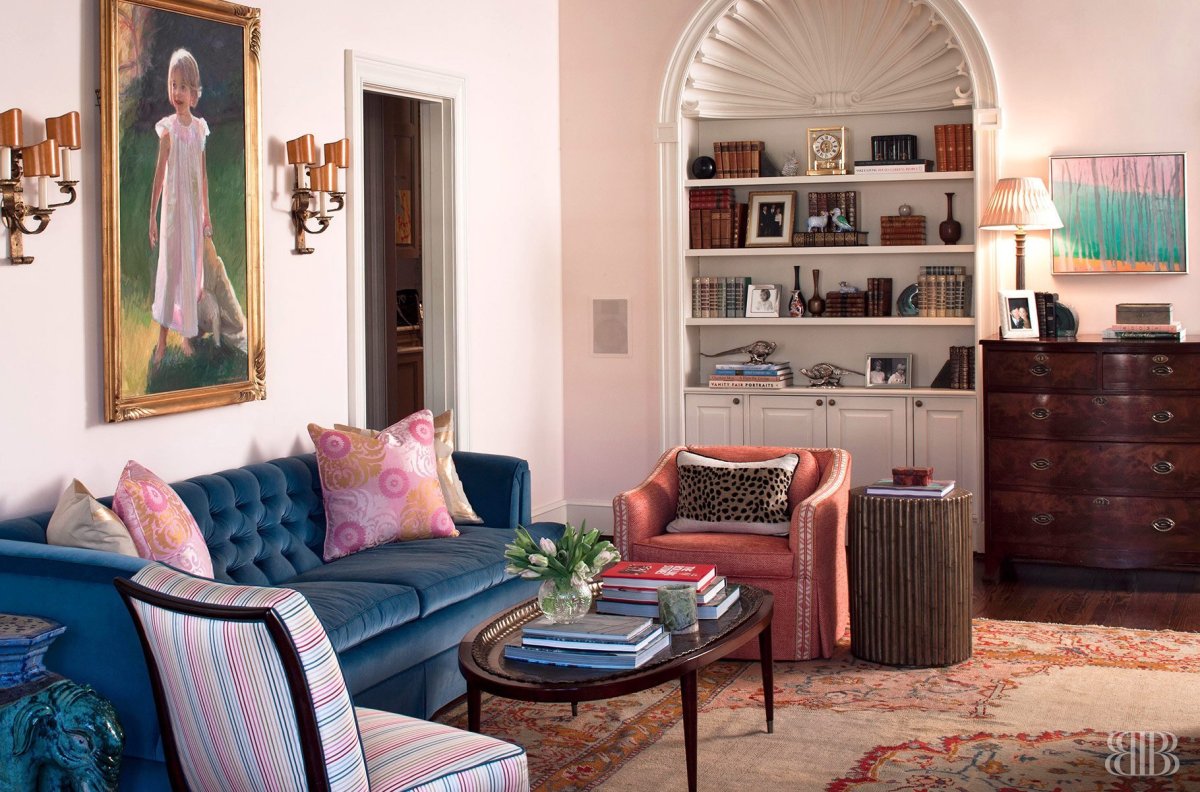 Спальня в зелено розовых тонах