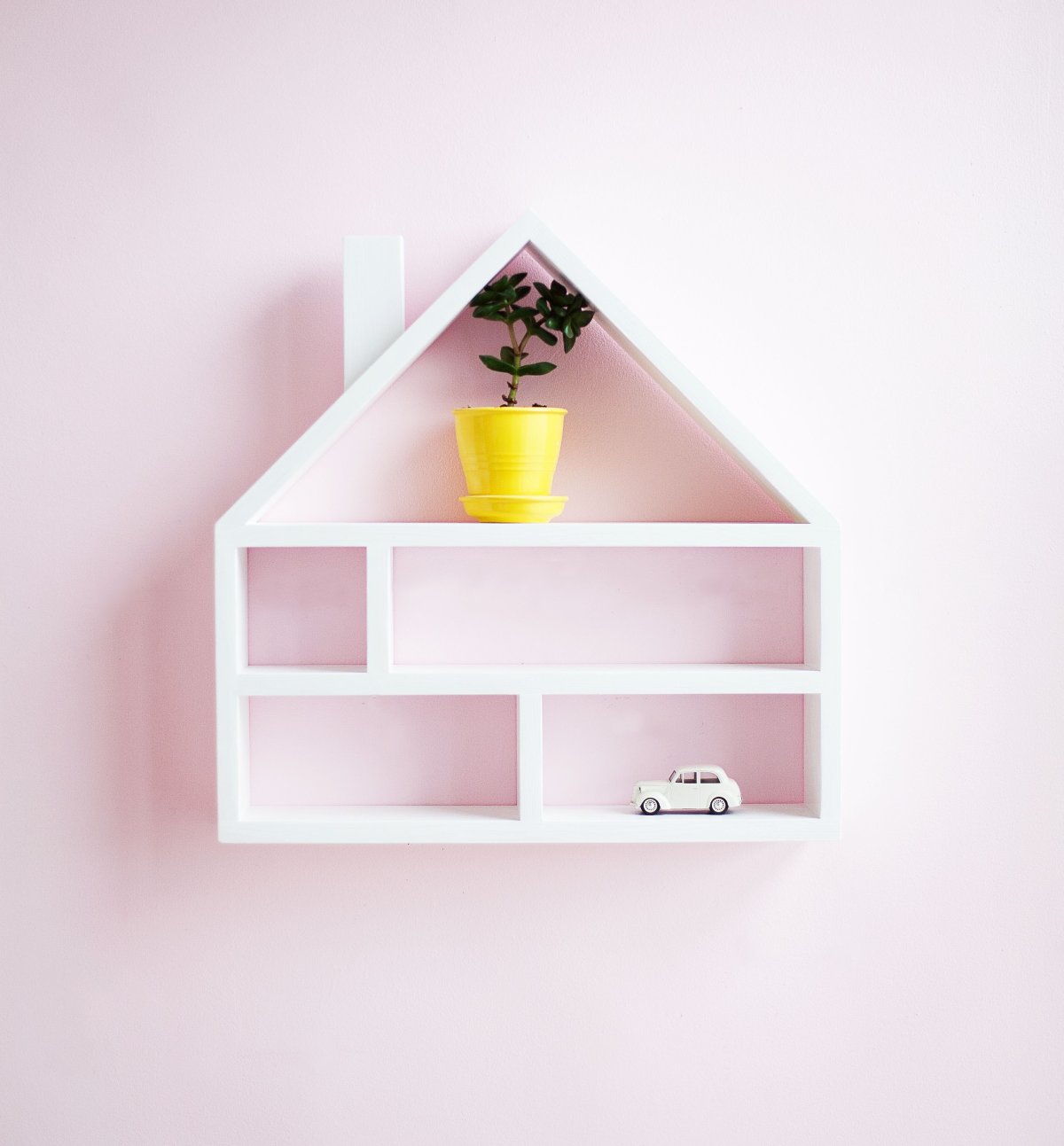 Полка настенная домик
