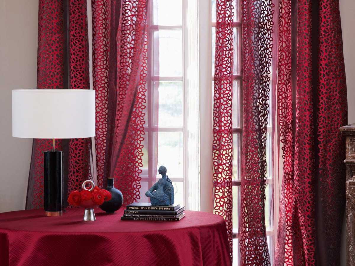 Необычные шторы для гостиной