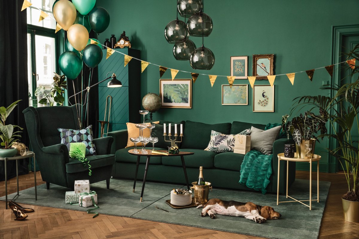 Ultramarine Green пантон