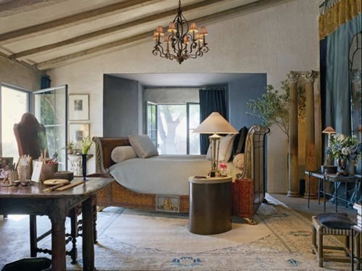 Дизайнер John Saladino