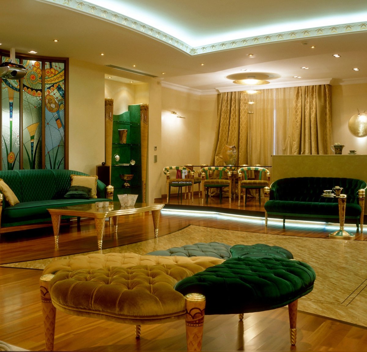 Гостиная в изумрудных тонах