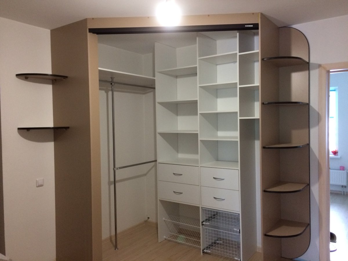 Угловая гардеробная