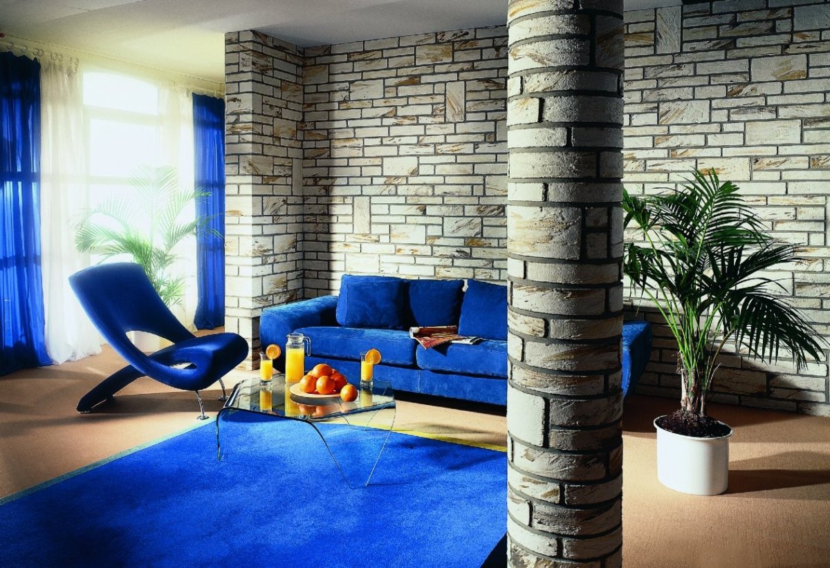 Покрасить кирпичную стену