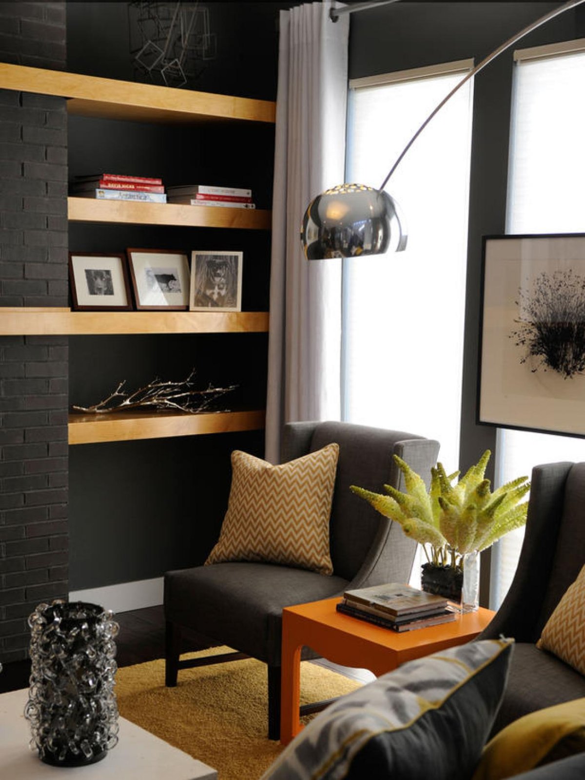 Угловой интерьер