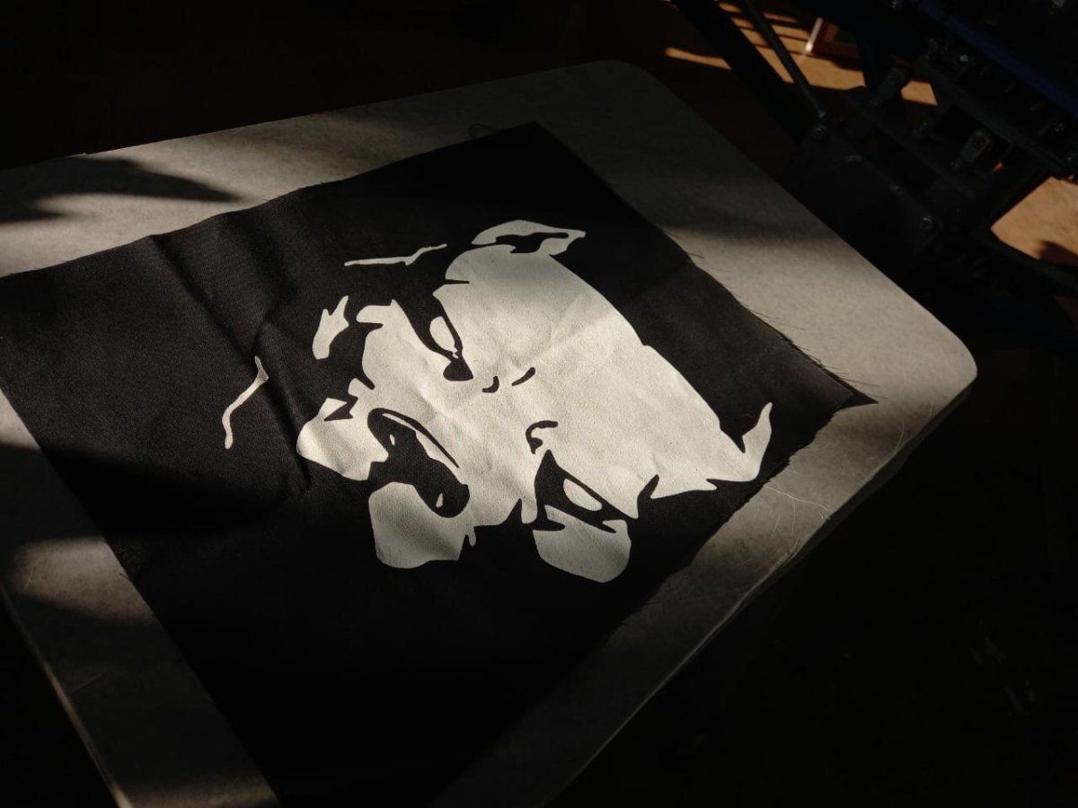 Трафареты для покраски стен