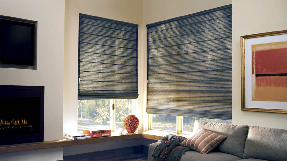 Римские шторы в кафе