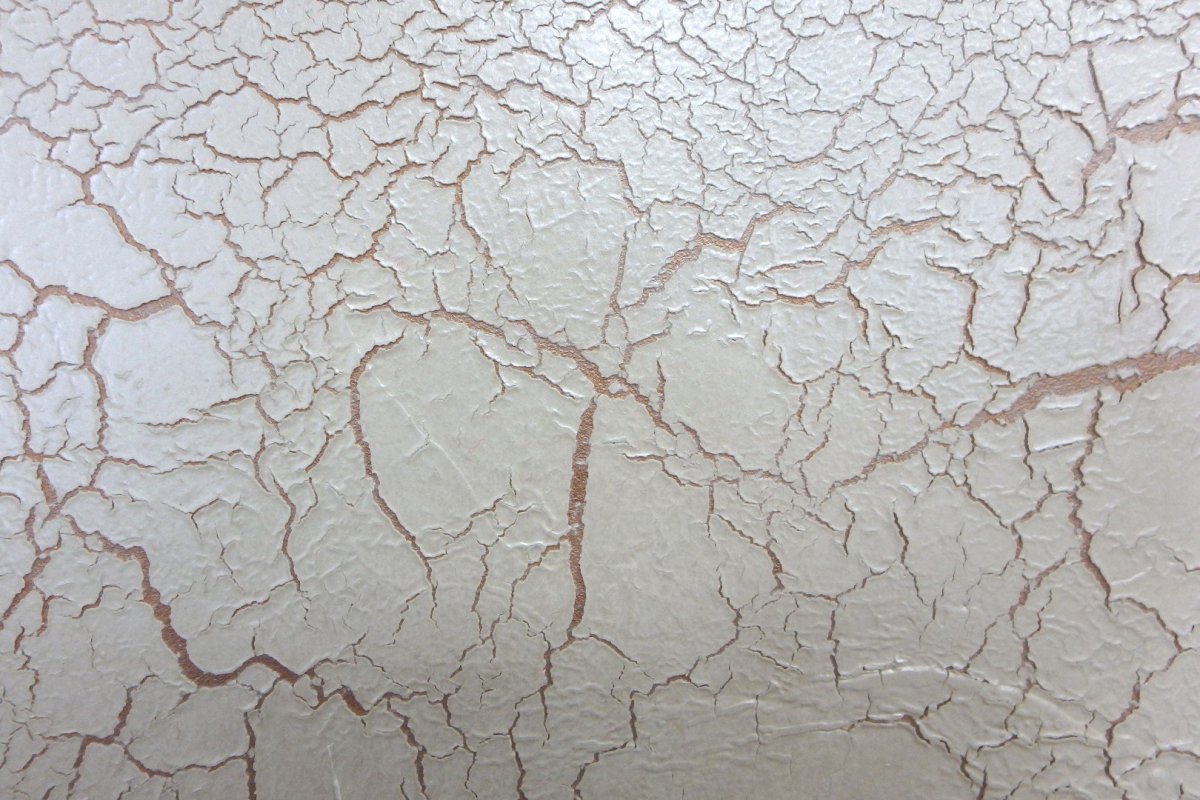 Стена и потресканная штукатурка 1945