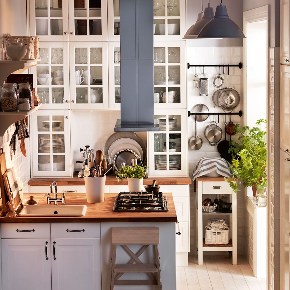 Кухня икеа Сэведаль белая