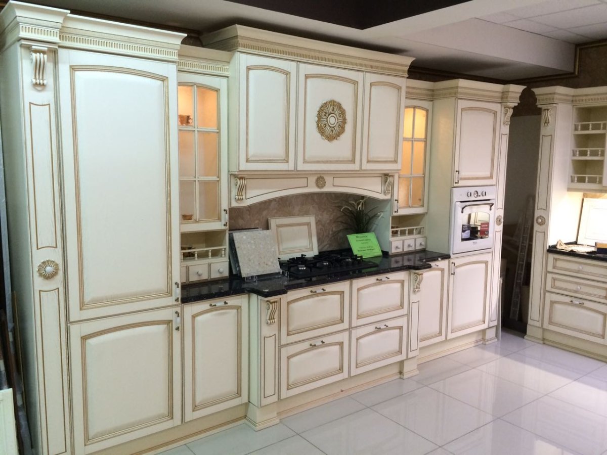 Кухня Валенсия угловая 3.60 1.75