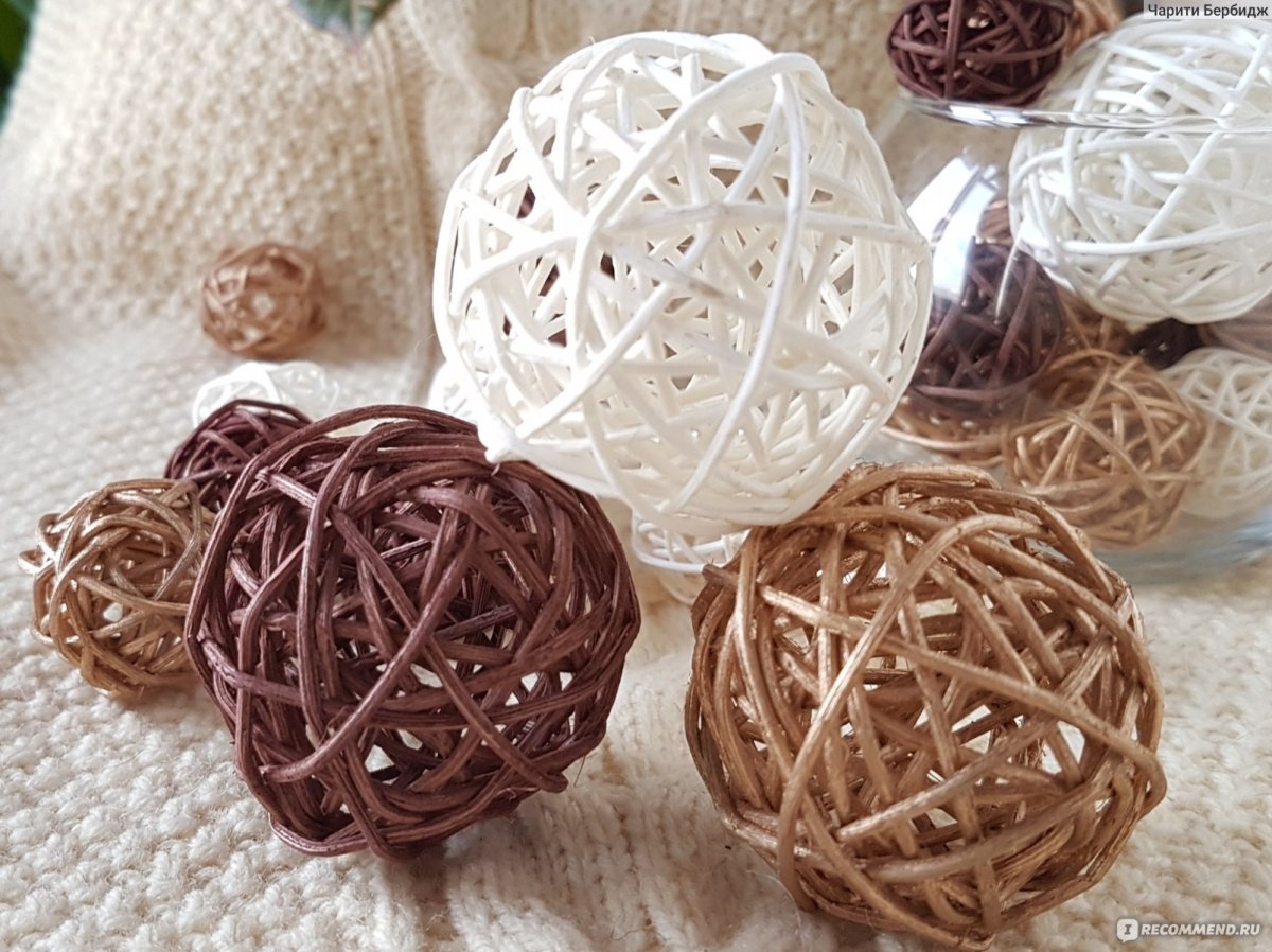 Шары из ротанга в интерьере