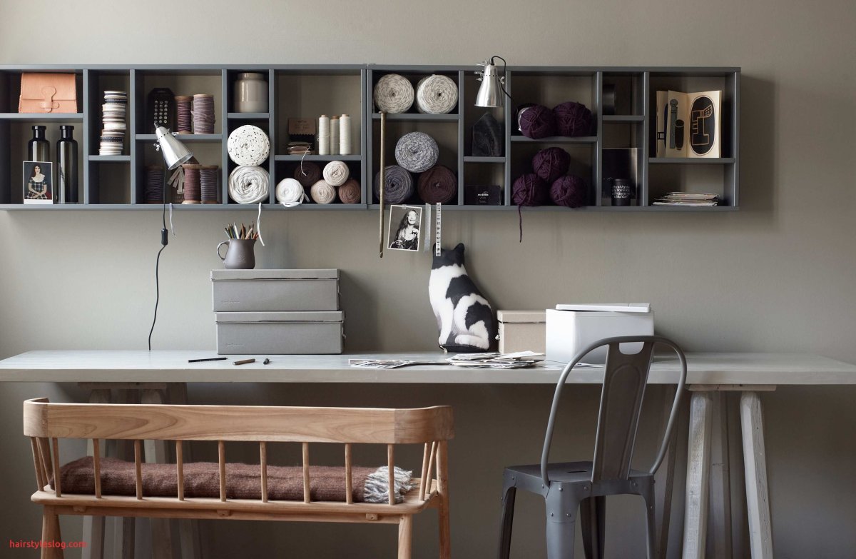 Полки над столом