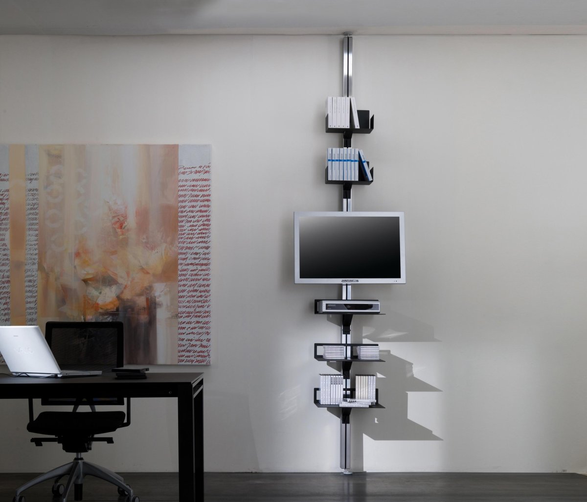 Полочка под телевизор на кухню