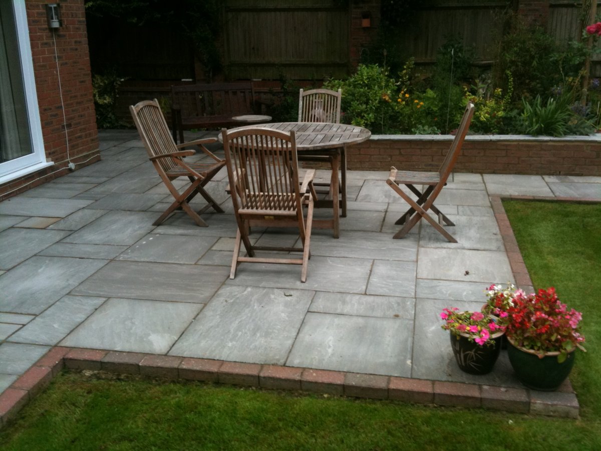 Терраса из тротуарной плитки