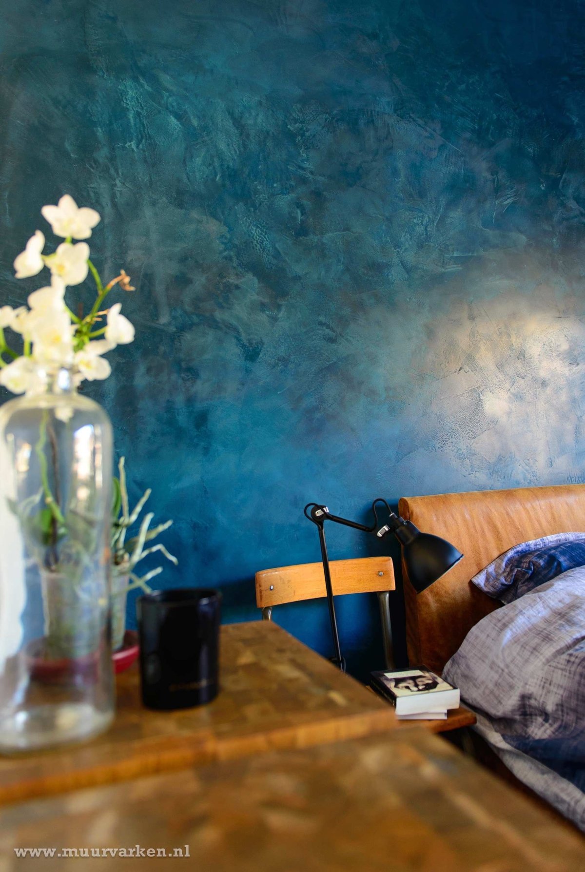 Гостиная с венецианской штукатуркой